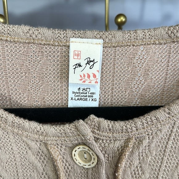 Stylish Beige Sweater - Picture 6 of 8